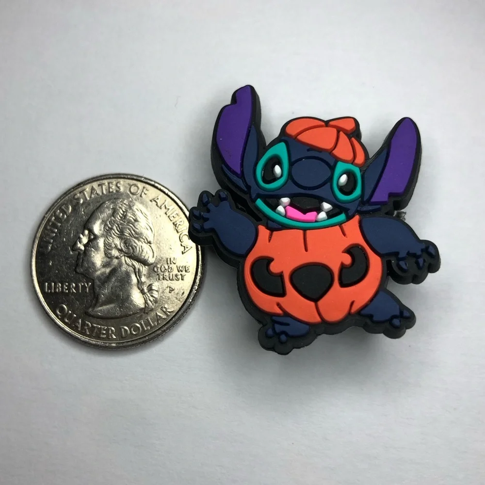 10$13 Stitch Shoes Charm